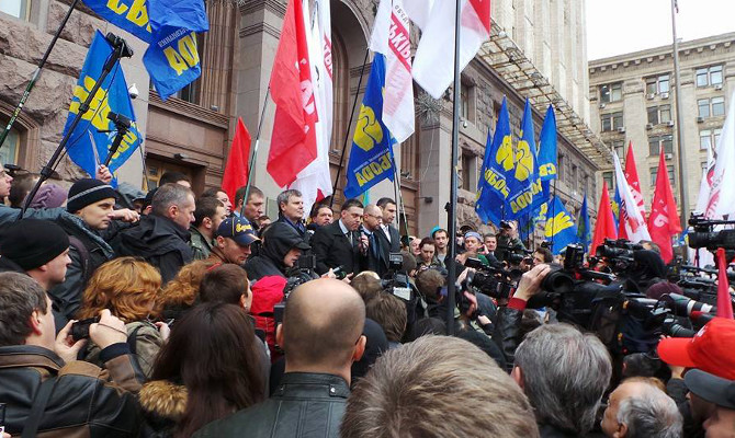 Опозиция заблокировала заседание Киевсовета