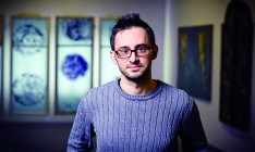 Музыкант, арт-куратор и дизайнер Павел Гудимов рассказывает о своих коллекциях современного искусства, сакральной скульптуры и советской пластиковой игрушки, а также объясняет, как и почему все это нужно выставлять