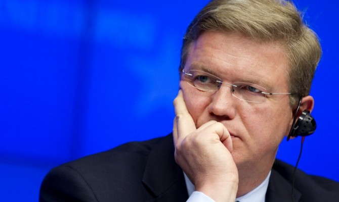 Куда идете, господин президент?, - Фюле о подписании Януковичем законов