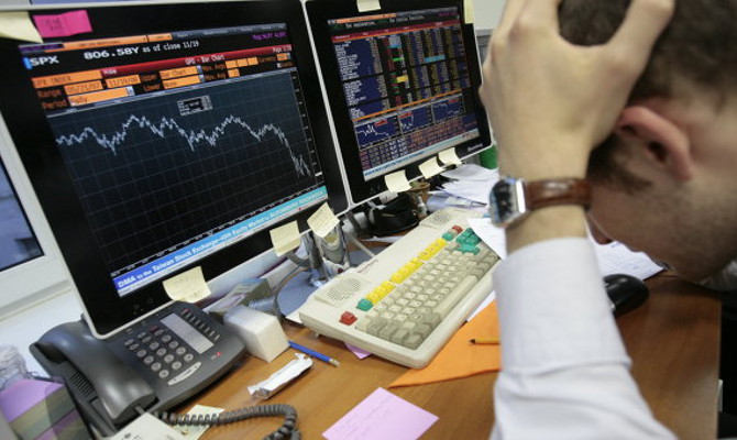 Столкновения в Киеве обвалили украинский рынок акций