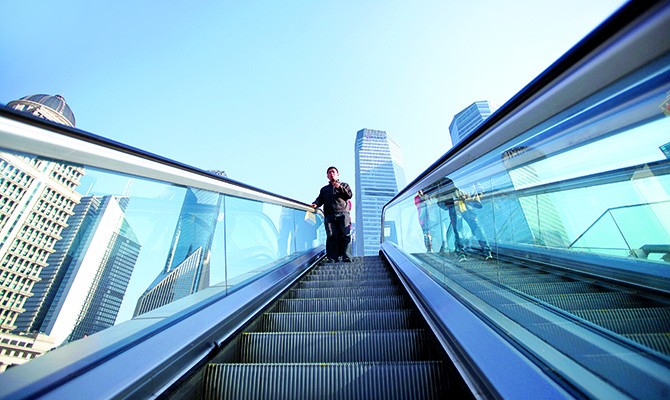 Экономика Китая продолжает рост, но проблемы соседей служат предостережением для Пекина