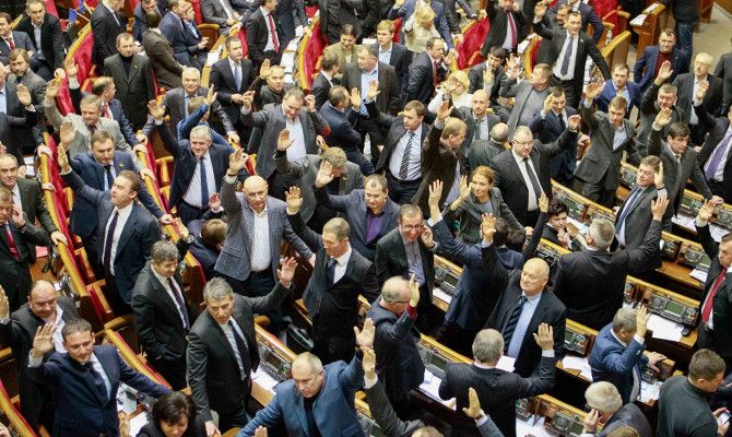 В Раду внесен законопроект об отмене скандальных законов