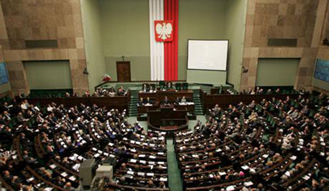 СМИ: Сейм Польши постановил ввести персональные санкции в случае применения силы в Украине