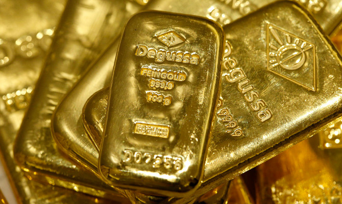 НБУ повысил официальный курс золота на 9%