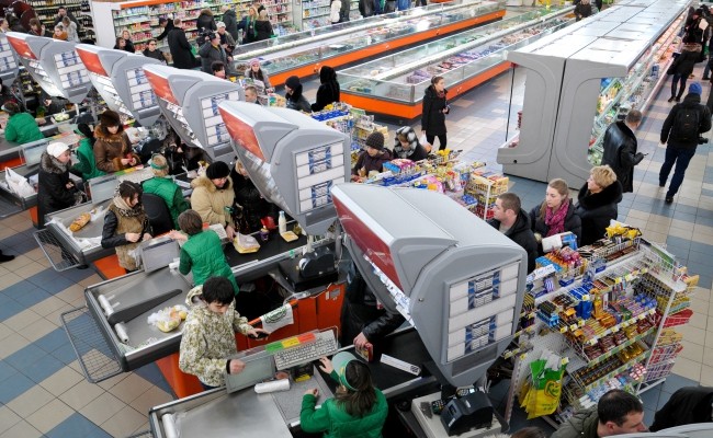 Темпы развития продовольственных сетей сократились вдвое