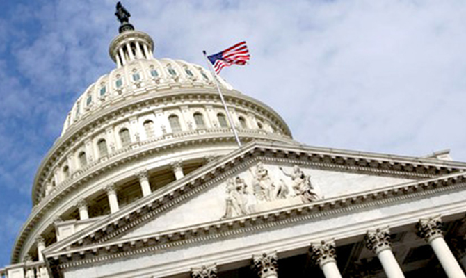 Конгресс США принял резолюцию в поддержку протестующих в Украине