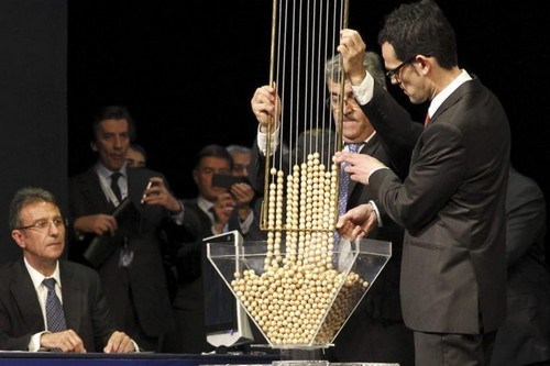 Португалия предлагает выгодные лотереи, чтобы заручиться поддержкой граждан в борьбе за налоги