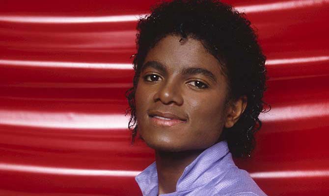 Фанатам Майкла Джексона компенсируют моральный ущерб от его смерти