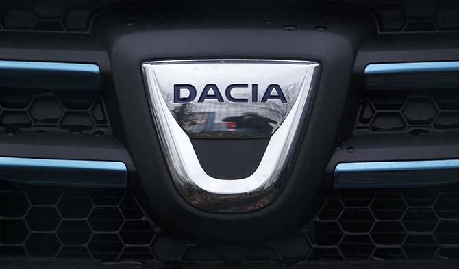 Бюджетные Dacia помогли Renault увеличить прибыль на 59% в 2013 году