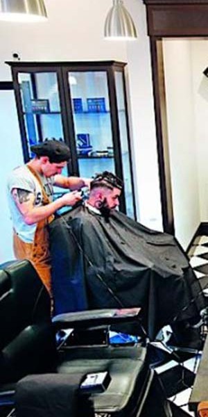 Жил да был брадобрей