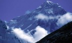 Власти Непала снизят плату за восхождение на Эверест до $12 000