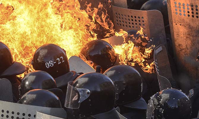 В ходе столкновений в Киеве погибли люди