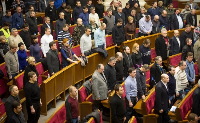 Рада сегодня должна вернуть Конституцию 2004 года, - Рыбак