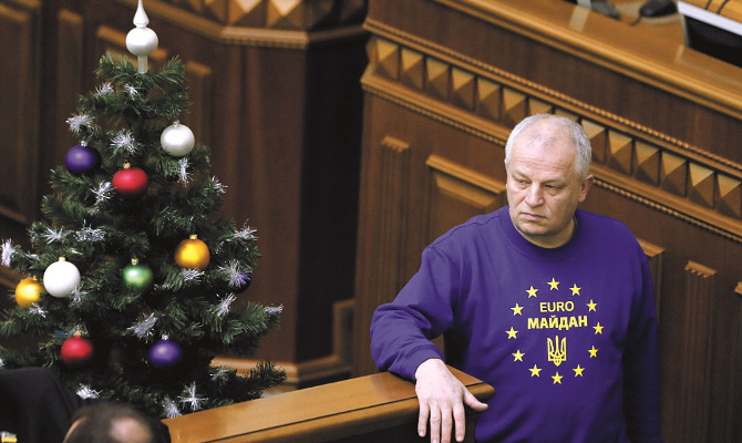 Новым главой НБУ стал комендант Дома профсоюзов Степан Кубив