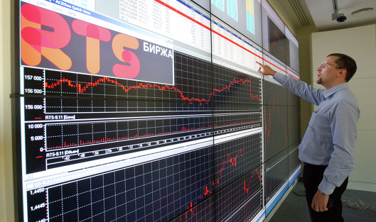 Российские инвесторы боятся военного конфликта Украины с Россией и выводят деньги