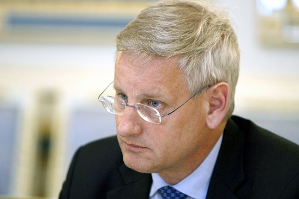 Наиболее ощутимой помощью Украине сейчас будет подписание политической части соглашения об ассоциации с ЕС, - Бильдт