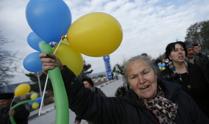 60% украинцев поддерживают децентрализацию власти ради сохранения страны