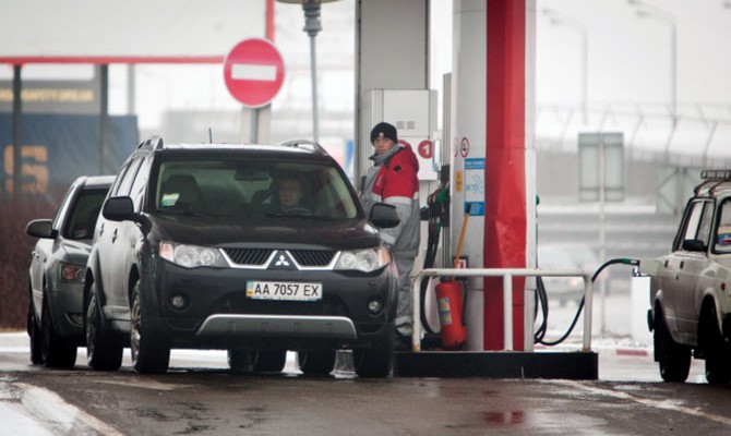 В Крыму запасов топлива осталось на пять дней