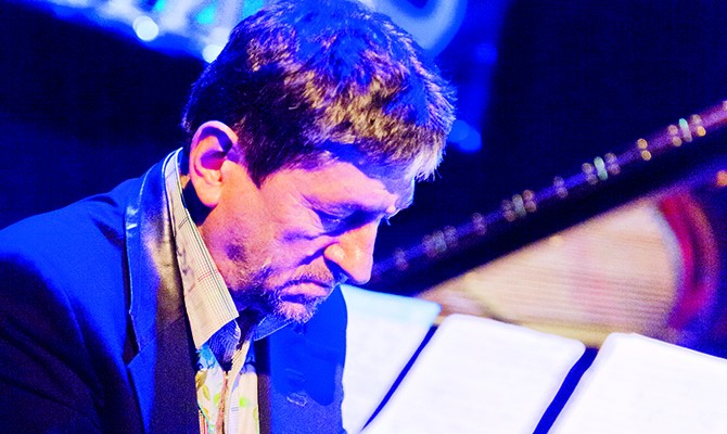 На том же месте, в тот же джаз