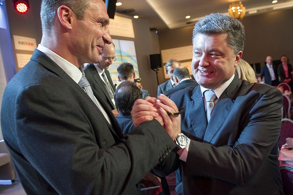 Порошенко подписал декларацию единства с партией Кличко