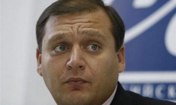 Суд отменил домашний арест для Добкина