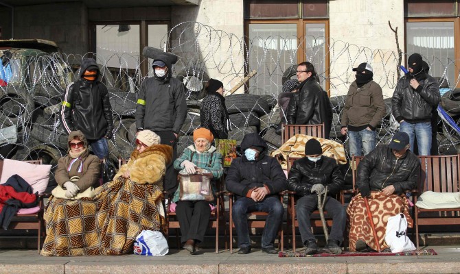 «Донецкая республика» просит Путина ввести войска