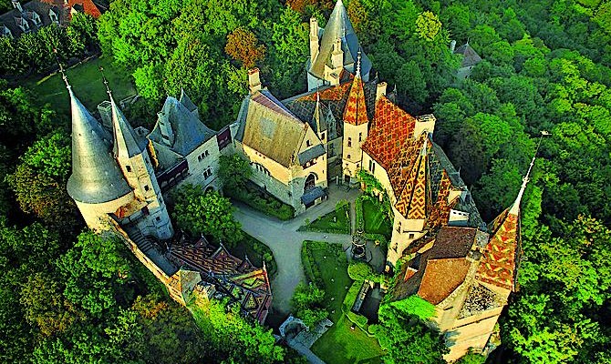 Европейские замки для туристов — колоритная альтернатива гостиницам и частным отелям