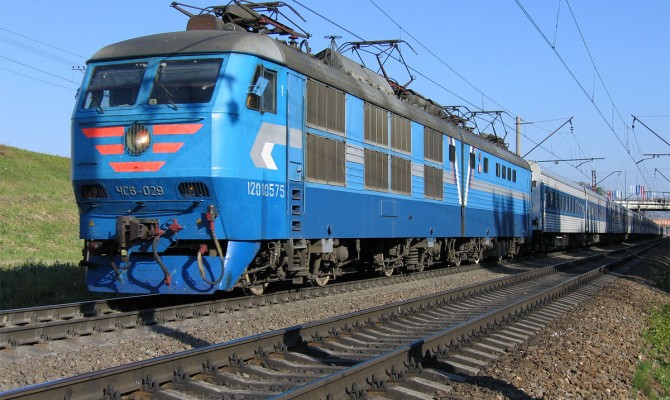 «Укрзализныця» сокращает количество поездов в Россию и Крым