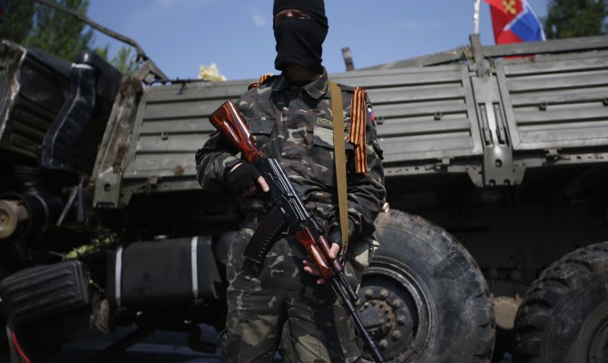 Между луганскими пограничниками и ополченцами возобновился бой