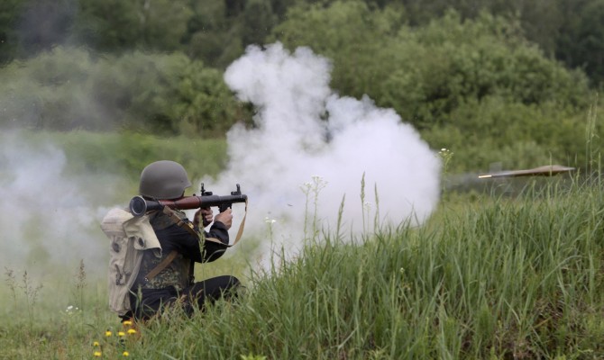 В Донецкой области на пункте пропуска «Мариновка» идет бой
