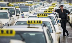 В Европе проходит крупнейшая в истории забастовка таксистов