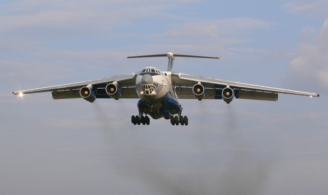 В Луганске сбит самолет, 49 украинских военных погибли