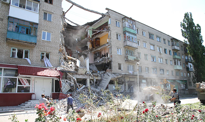 МВД: в Славянске уничтожено около 10% зданий