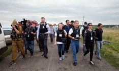 Представителей ОБСЕ на месте авиакатастрофы Boeing 777 обстреляли, – Порошенко