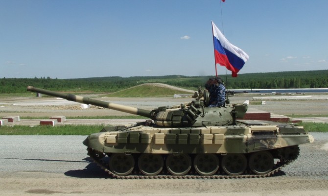 СНБО: 10 российских танков едут на Донецк