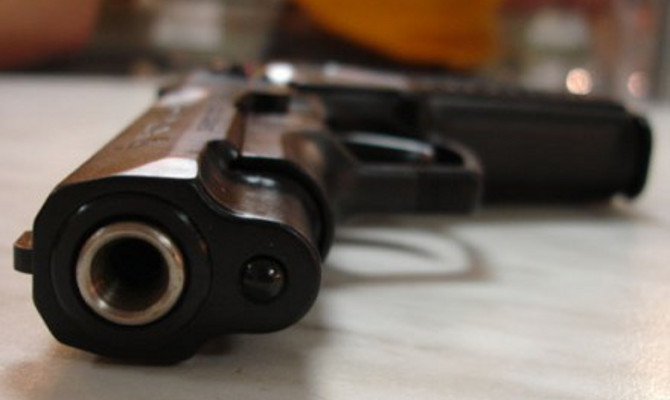 Неизвестные в масках открыли стрельбу в киевском ресторане