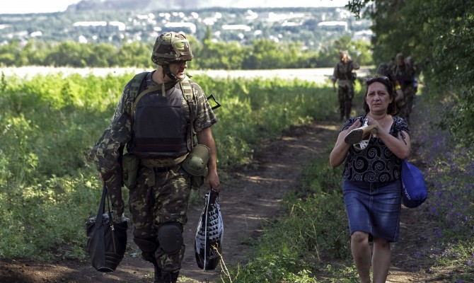 2 тыс. человек покинули Луганск по гуманитарному коридору