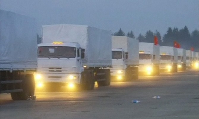 В гуманитарном конвое России перекрашенные военные грузовики и ЗРК С-300