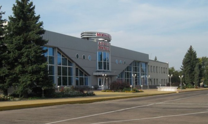 Силы АТО покинули аэропорт «Луганск»