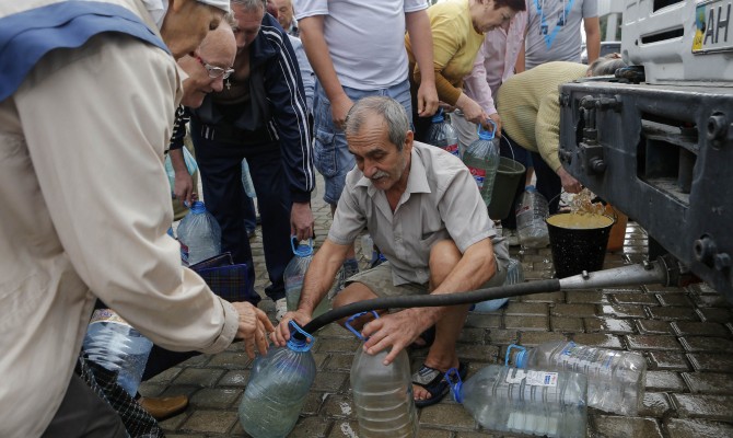 Луганск начал восстанавливать свою инфраструктуру