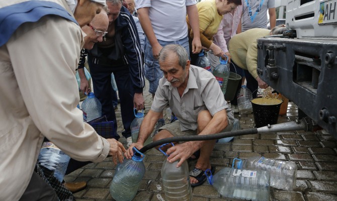 Луганск начал восстанавливать свою инфраструктуру