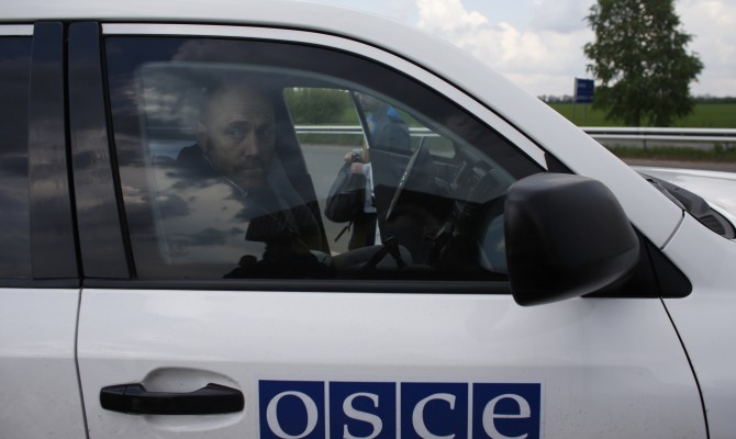 ОБСЕ: Поток людей в камуфляжной одежде из Украины в Россию увеличился