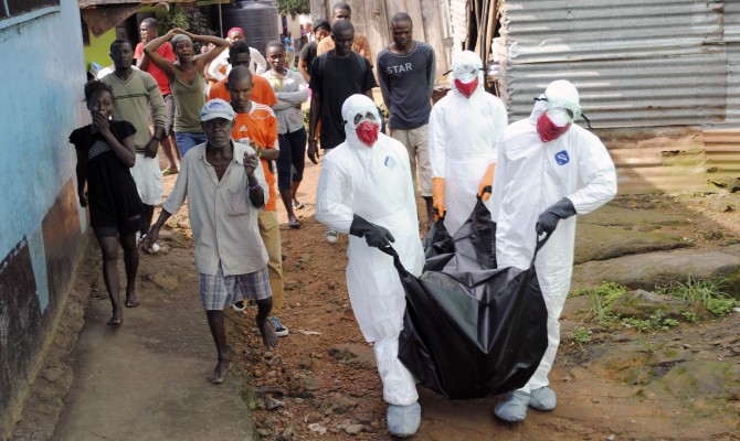 От лихорадки Эбола погибли более 3 тыс. человек