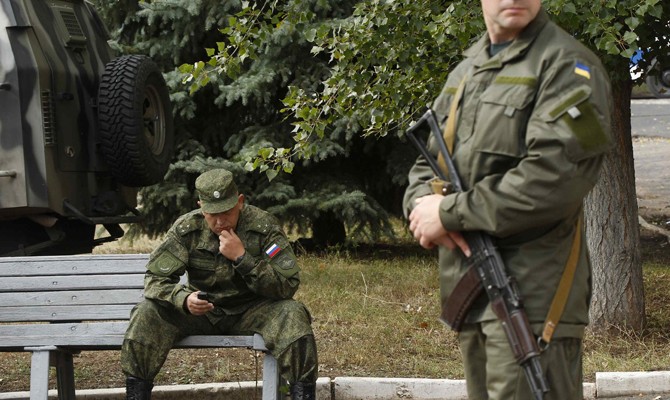 Украинскую армию обстреливают неподконтрольные ДНР и ЛНР боевики, - СНБО