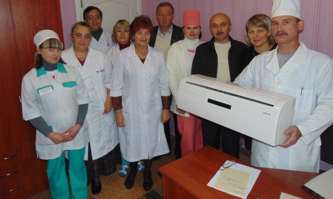 Лубенская горбольница установила кондиционеры благодаря активистам партии «ЗАСТУП»