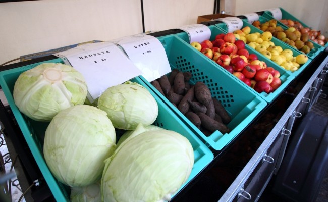 Россия разрешила Турции везти овощи и фрукты в РФ через Украину