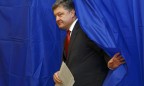 Poroshenko votes for renewal of power, hopes to form new government