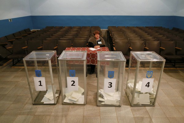 «Свобода» не проходит в Раду, - ОПОРА