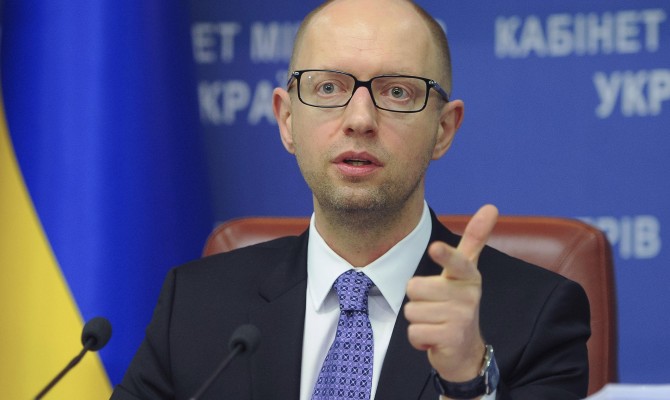 Yatsenyuk asks NSDC to deal with illegal outfeed of the energy sources on the territories of DPR and LPR