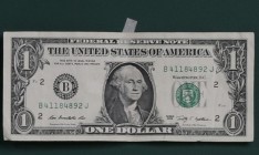 Курс доллара на закрытии межбанка снова вырос
